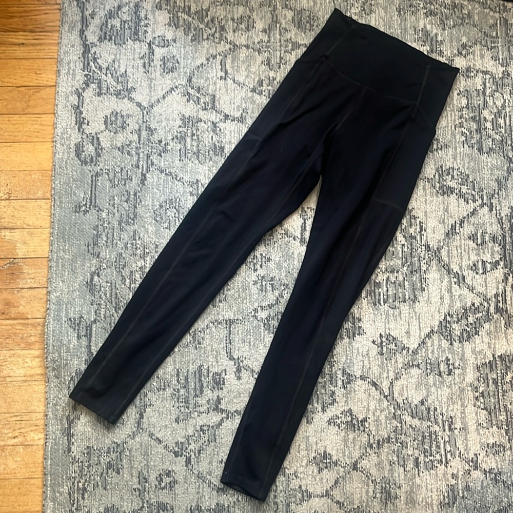 Girlfriend Collective Black High-Waisted Leggings with Pockets - Size XS